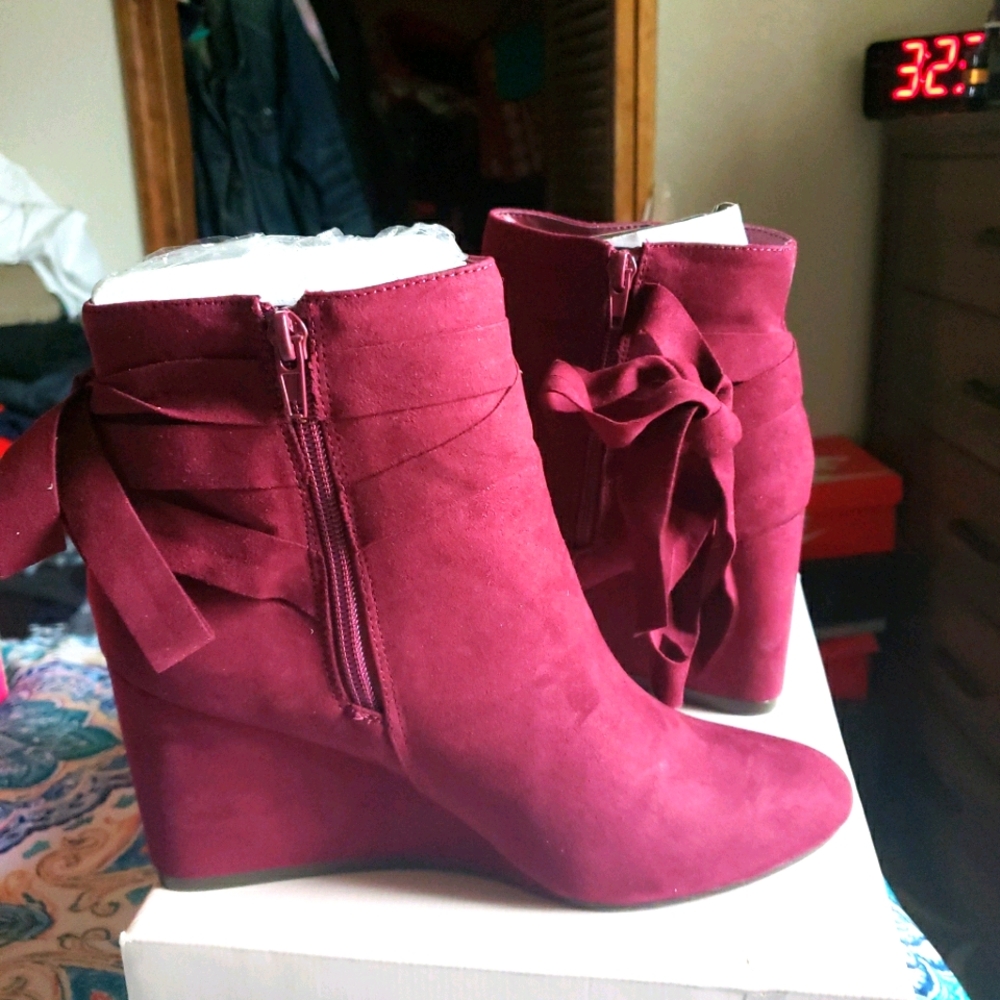 Woman booties